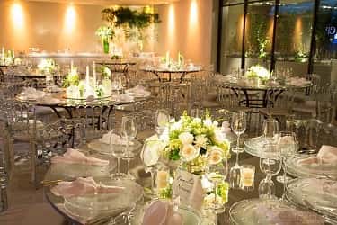 Aluguel de Cadeiras Dior Cristal para Eventos Aluguel de Cadeiras Dior Cristal para Eventos