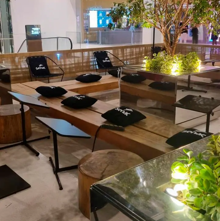 Aluguel de Mesas ergonômicas multivisão para notebooks - Rental Brasil Locação de Móveis